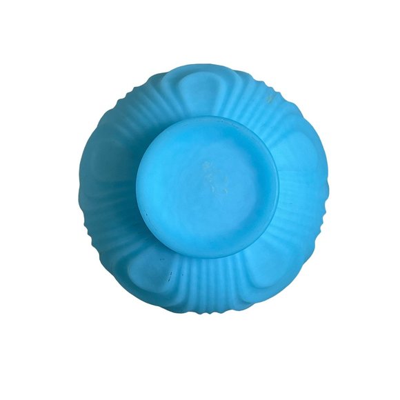 Fenton Vase Blue Satin Shell Bulbous Drapery Style Crimped Ruffle Edge 8" - Picture 4 of 7